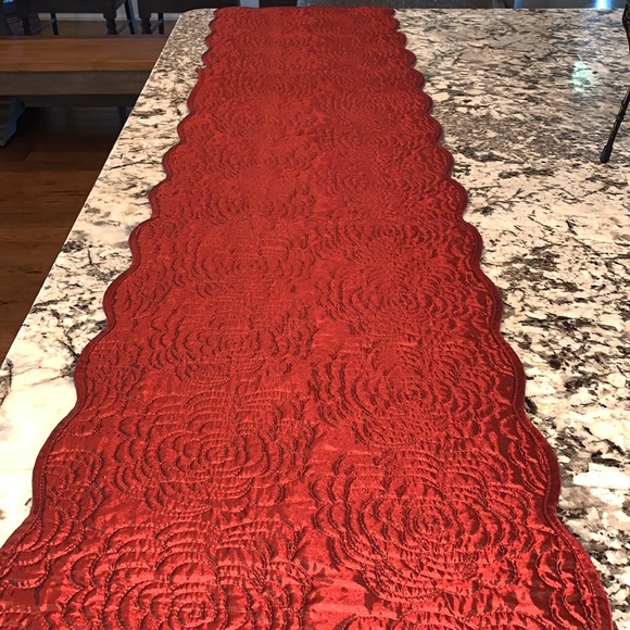 Hotel Firenze Other - Beautiful red scalloped edge, satin type table runner